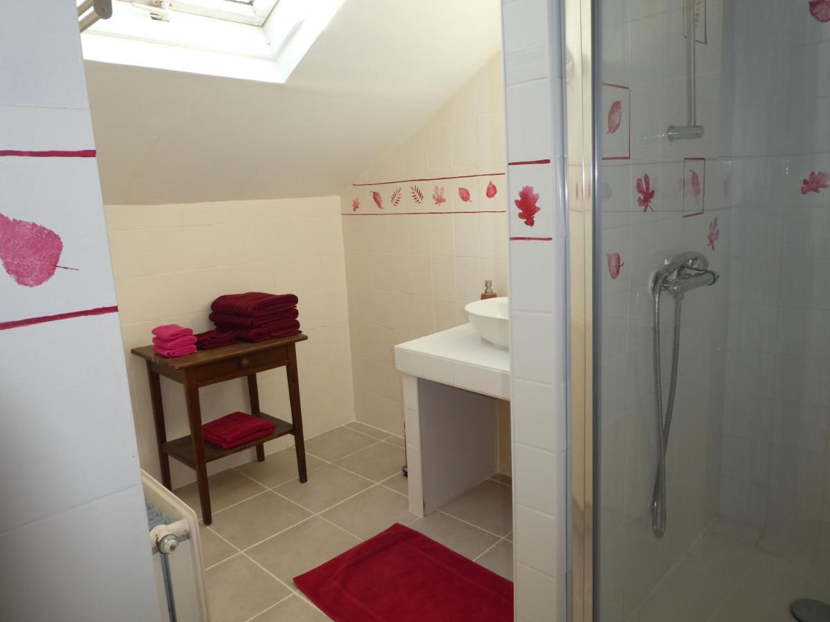 Les Chambres Du Ladoux Sencenac-Puy-de-Fourches ภายนอก รูปภาพ
