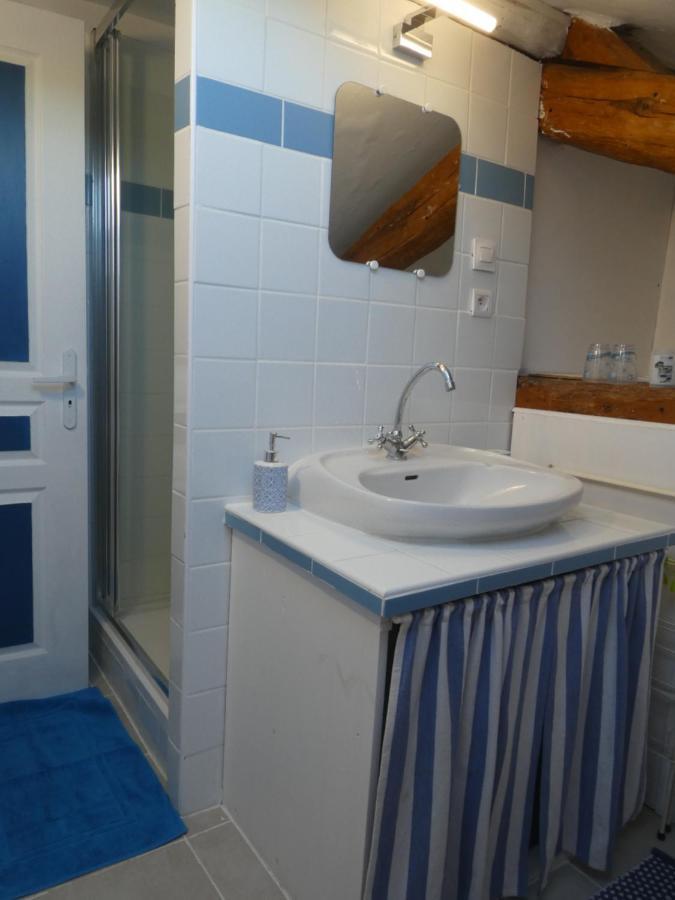 Les Chambres Du Ladoux Sencenac-Puy-de-Fourches ภายนอก รูปภาพ