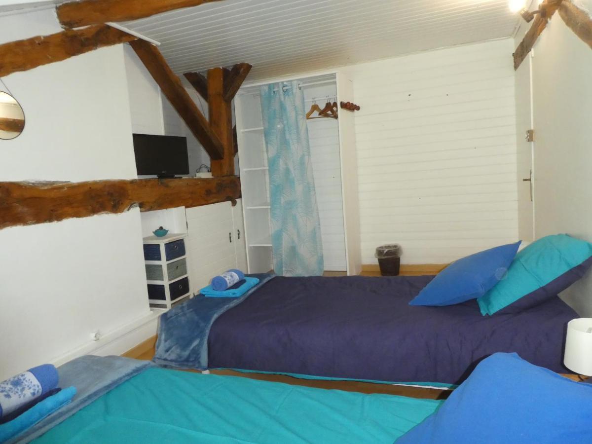 Les Chambres Du Ladoux Sencenac-Puy-de-Fourches ภายนอก รูปภาพ